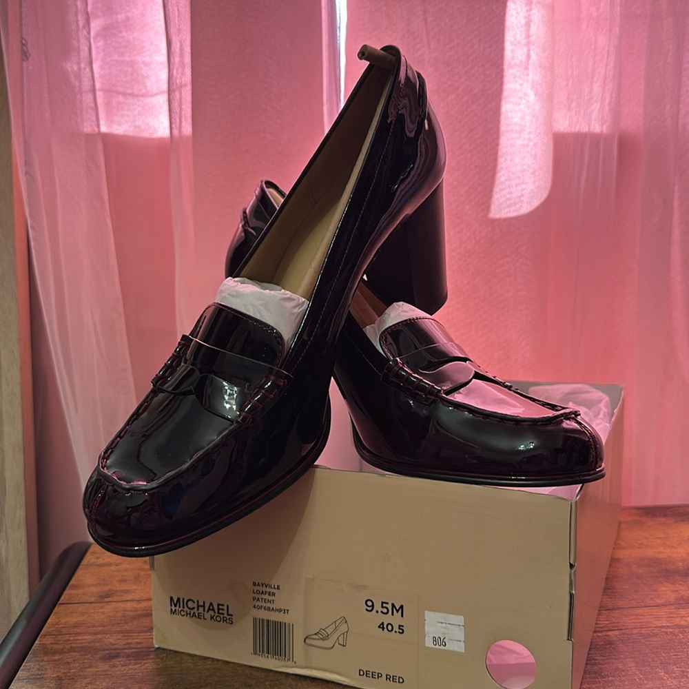 MK Bayville Loafer Patent leather Deep Red size 9.5 Women’s